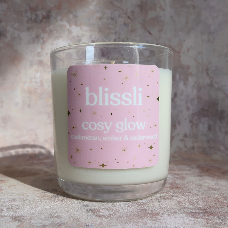 cosy glow – cashmeran, amber & cedarwood 220g soy candle