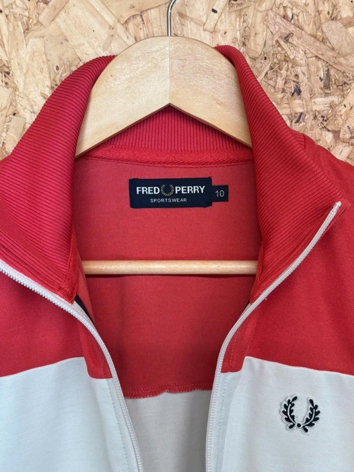 Vintage Womens Fred Perry Tracksuit Top , Size 10 #187
