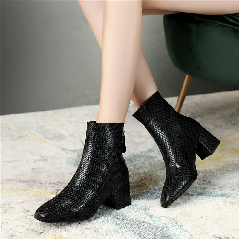 Women's boots with thick heel and large size