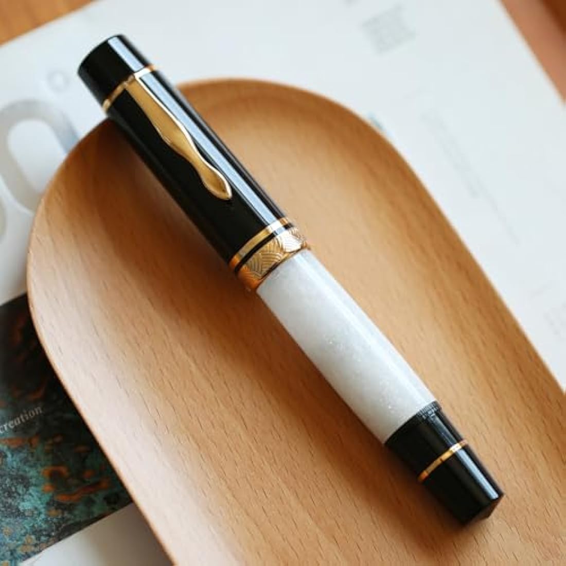 erofa Majohn P139 Piston Fountain Pen Extra Fine Nib with Box, Brass Piston System Large Capacity Resin Writing Pen, Black White