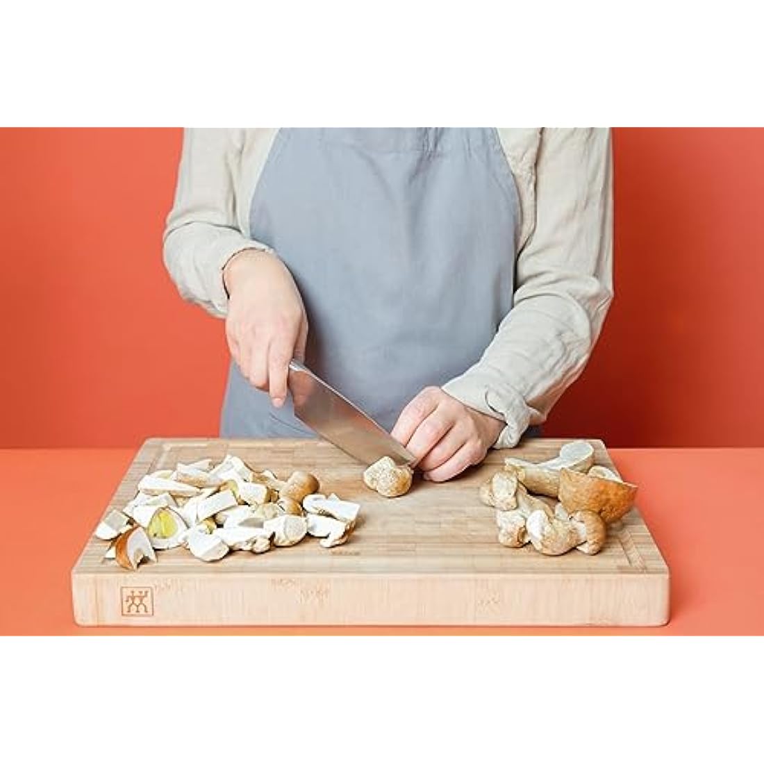ZWILLING Cutting board bamboo, Medium 36 X 25.5 X 3 cm, Brown