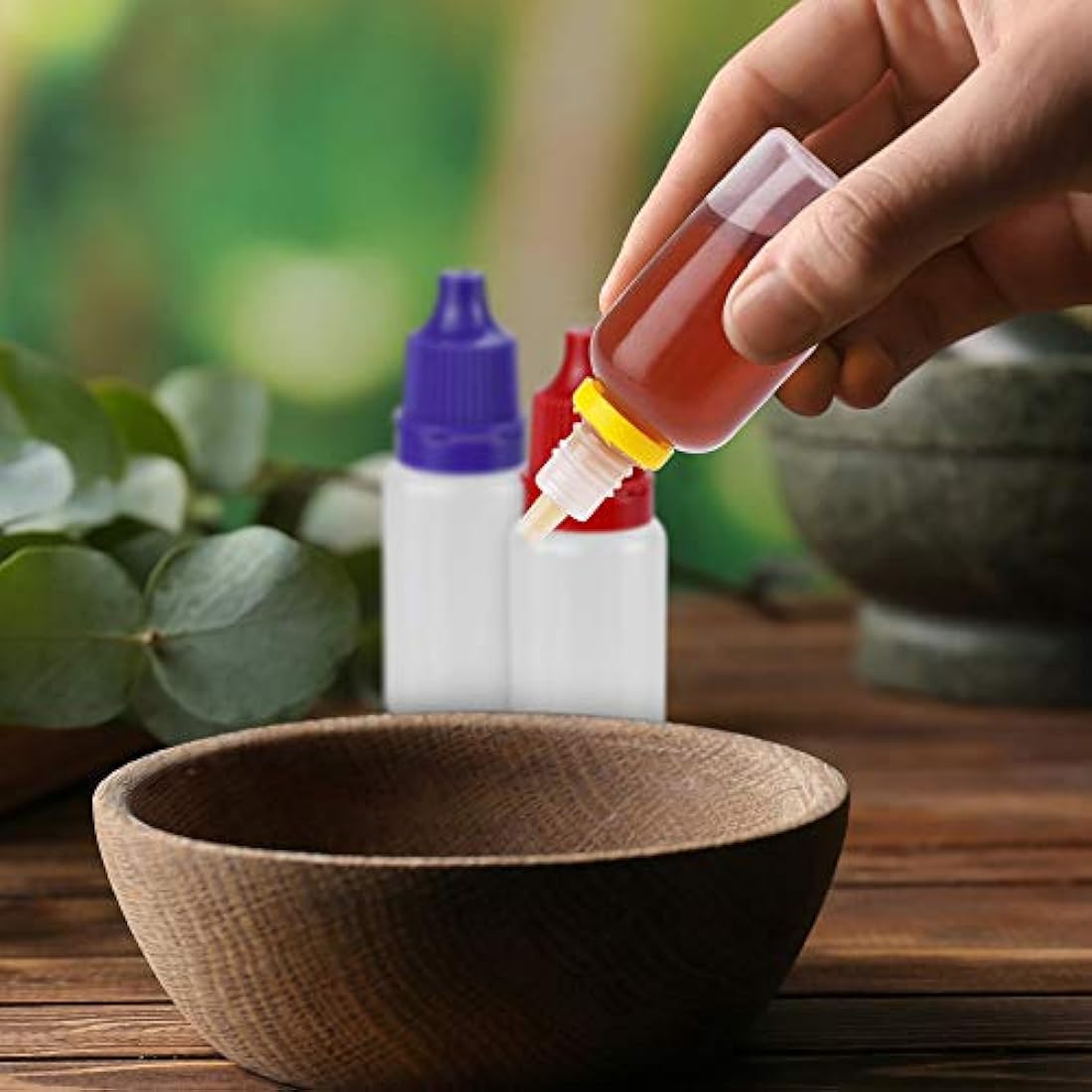 CODIRATO 70 PCS Plastic Eye Liquid Squeezable Dropper Bottles 10ML Liquid Bottles for E-liquid, Oils, Dyes and Other Liquids (7 Colores)