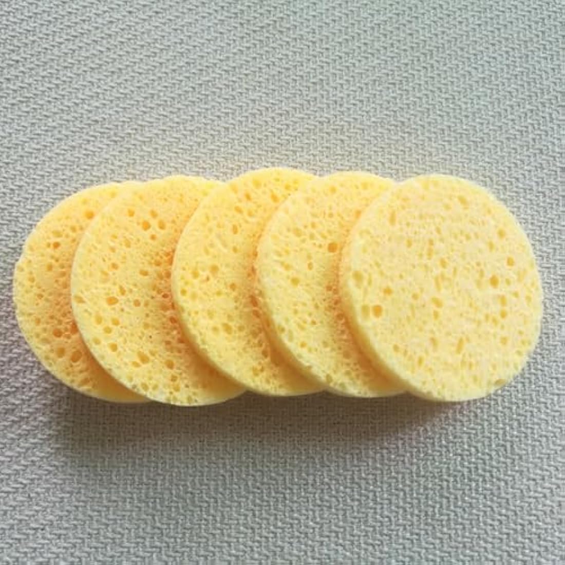 Healifty 50pcs Natural Wood Pulp Facial Sponges Round Beige Gentle Exfoliating & Makeup Removal - Hypoallergenic Deep Cleansing - Compressed Cellulose Eco-Sponge