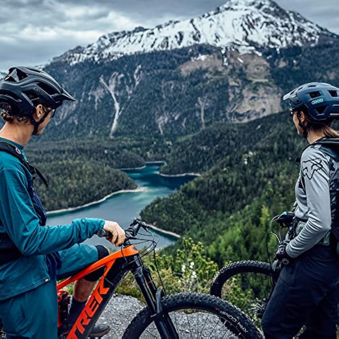 ABUS CliffHanger MIPS MTB helmet - bike helmet for demanding trails - with large ventilation openings & TriVider strap system & impact protection - for men and women