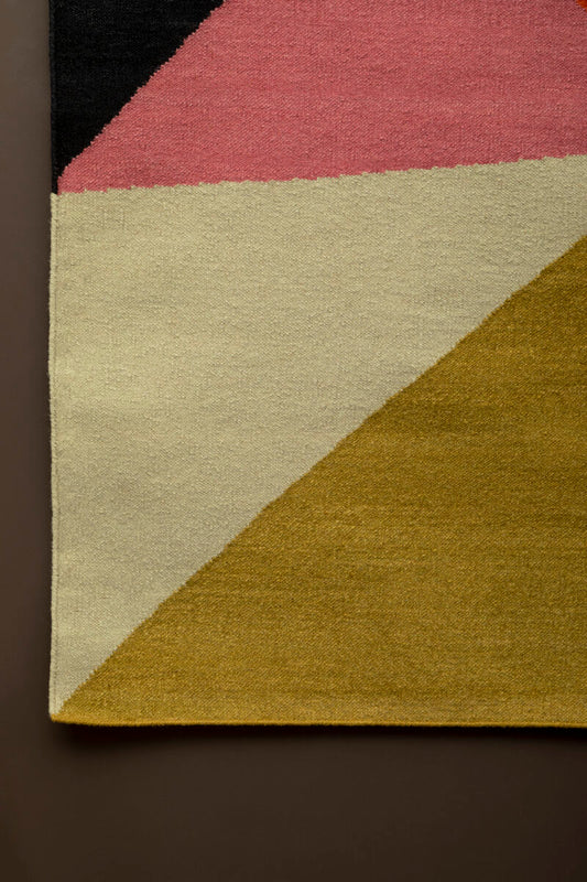 Bosie Villon Rug With Triangular Shapes Design