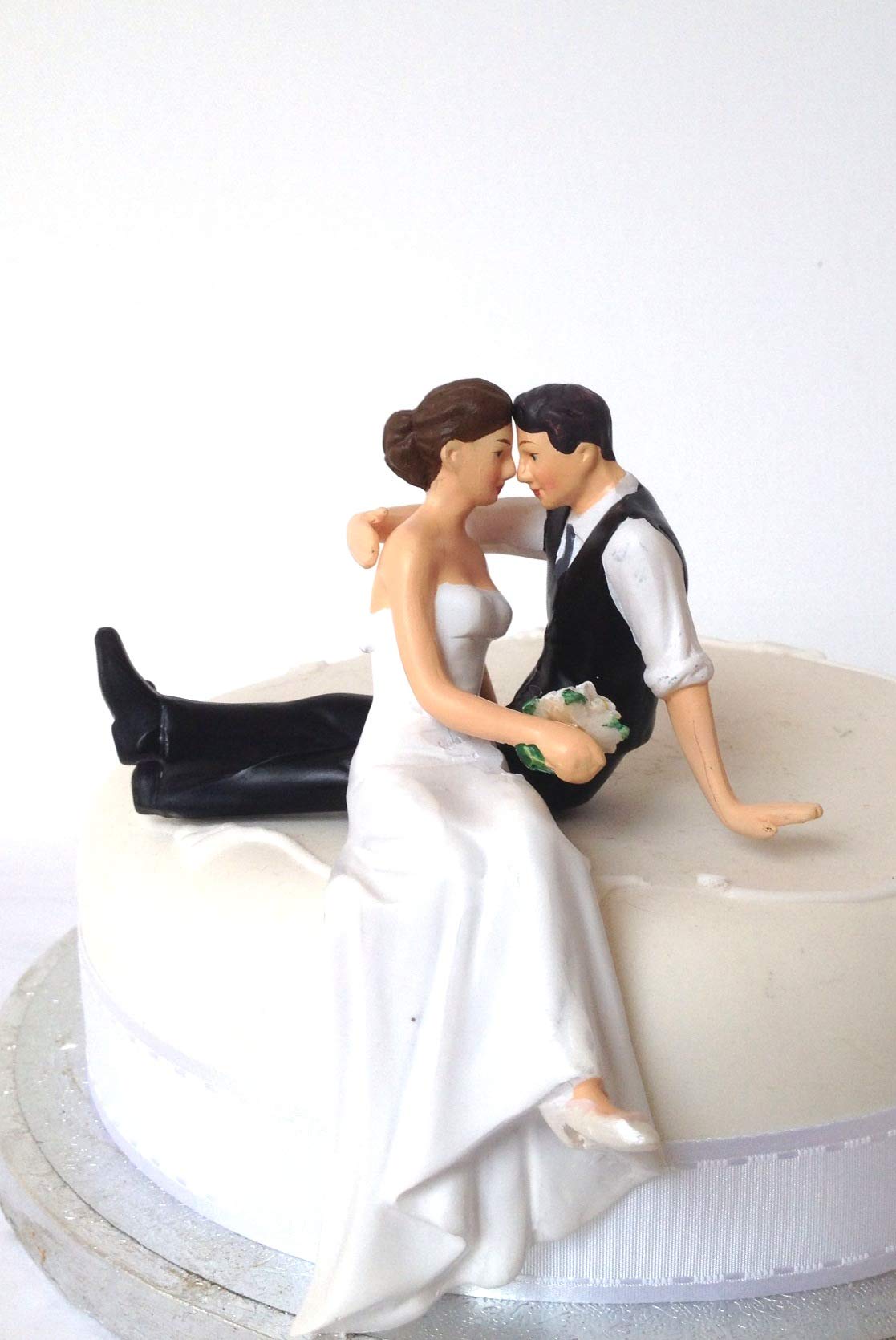 DreamWedding-UK "The Look of Love Wedding Cake Topper Bride and Groom So Much in Love Couple, Artificial Resin, Brunette, 5 x 12 x 12 cm
