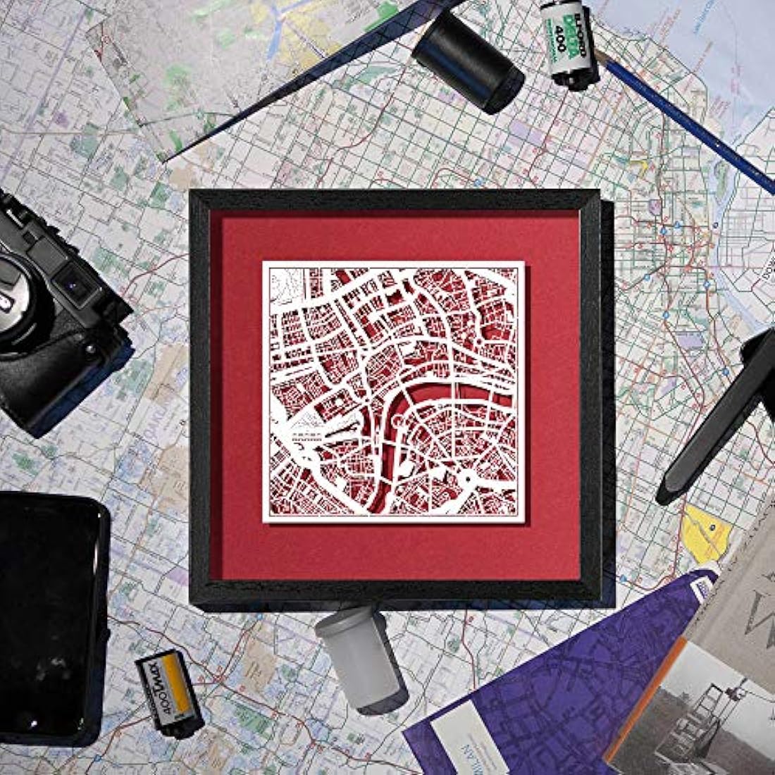 O3 DESIGN STUDIO Berlin Marco de Papel para mapas, White map, Black frame, 9x9 inches, Gift Boxed, 4 background color, self-changing, Paper Art