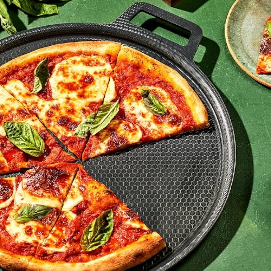 HexClad Hybrid Nonstick Pizza Steel for Pizzas and Flatbreads Up to 35 cm, Dishwasher-Friendly, Oven and BBQ-Safe Up to 480°C