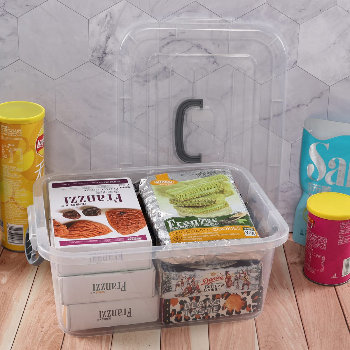Parlynies 6 Pack Plastic Storage Boxes with Lids, Stackable Clear Box with Handles. 8L