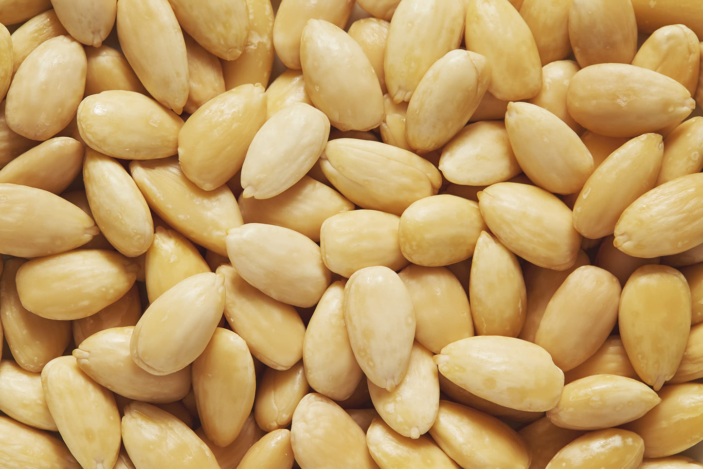 Blanched Almonds 1 Kg.
