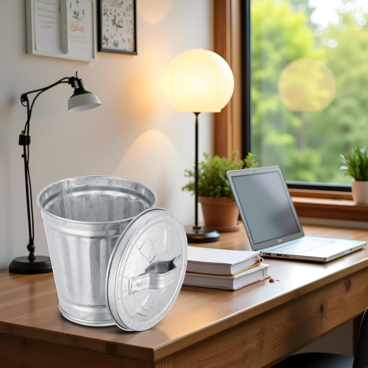Dwang Silver Mini Galvanized Trash Can with Lid Mini Wastebasket Trash Can Small Metal Buckets Minis Tabletop Trash Metal Rubbish Bin Flower Pot Pen