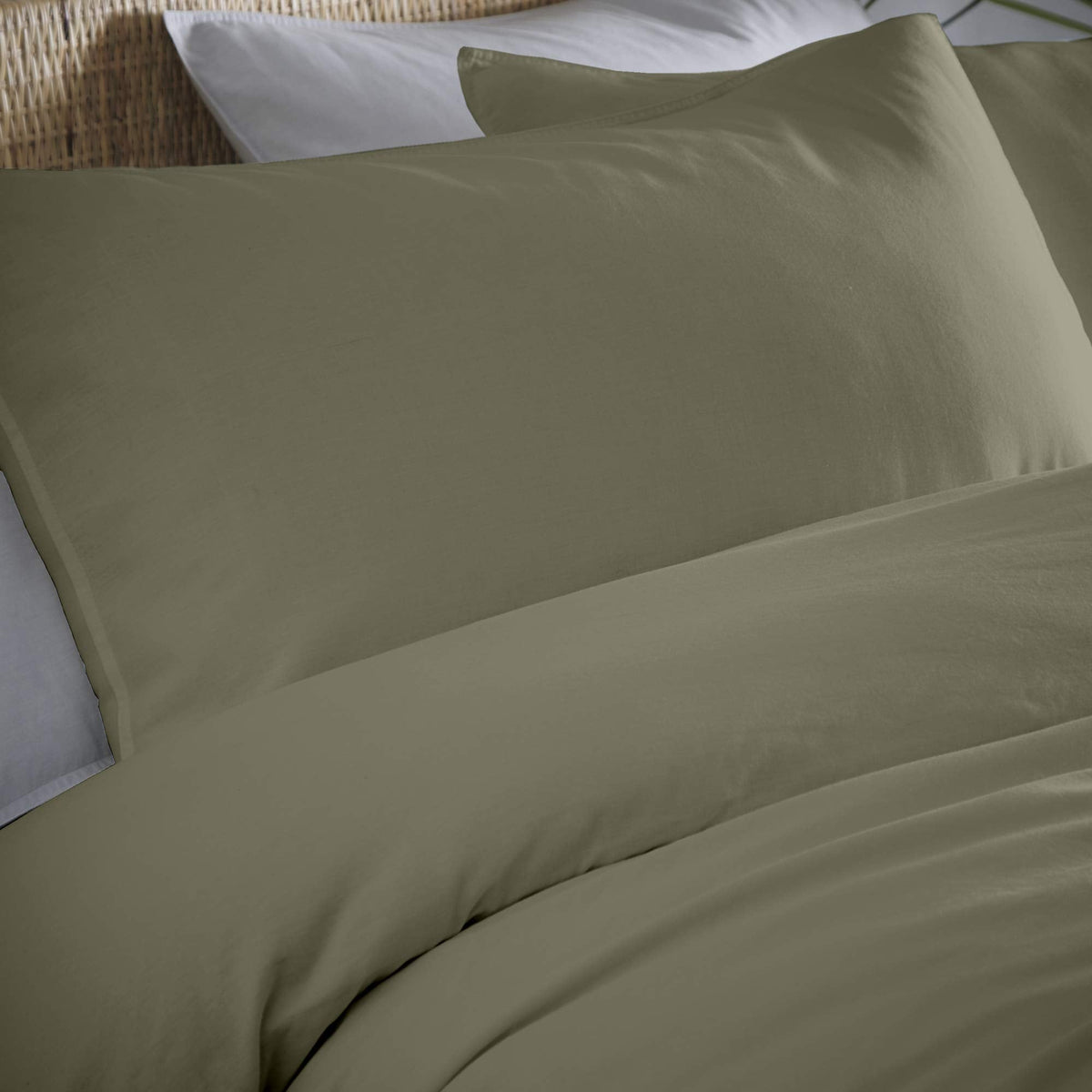 Appletree - Dark Green Duvet Cover Sets - Super King Bedding Size (260 x 220cm) - Green Khaki Duvet Cover Bedding - Soft & Luxury 100% Cotton Bed Set