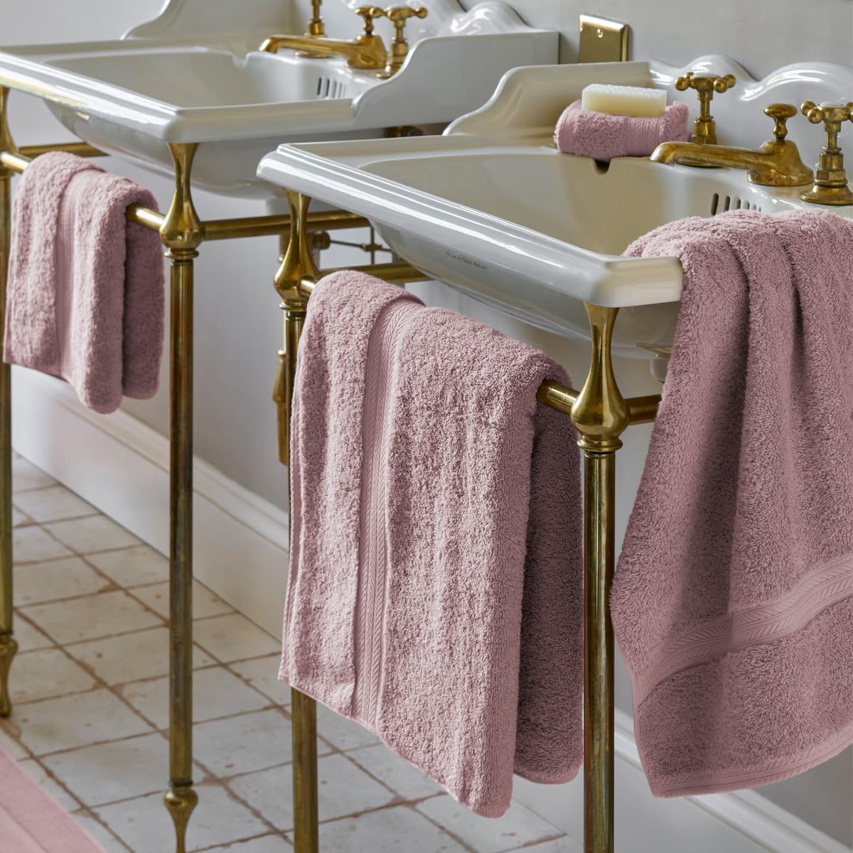 Christy Renaissance 2 Bath Towels Set | Petal Pink | 100% Egyptian Cotton Pile | Luxuriously Soft and Super Absorbent | 675 GSM