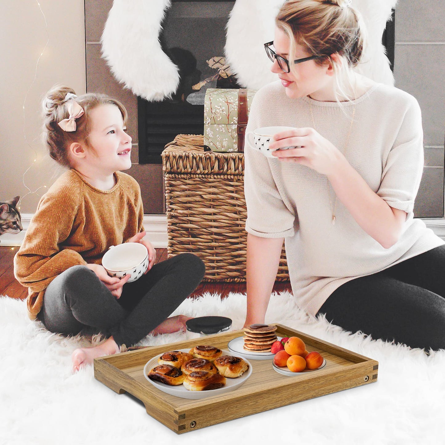 VaeFae Acacia Bed Table Tray, Wooden Breakfast Tray with Folding Legs, Bed Tray for Eating and Laptop, Eating Trays for Bedroom