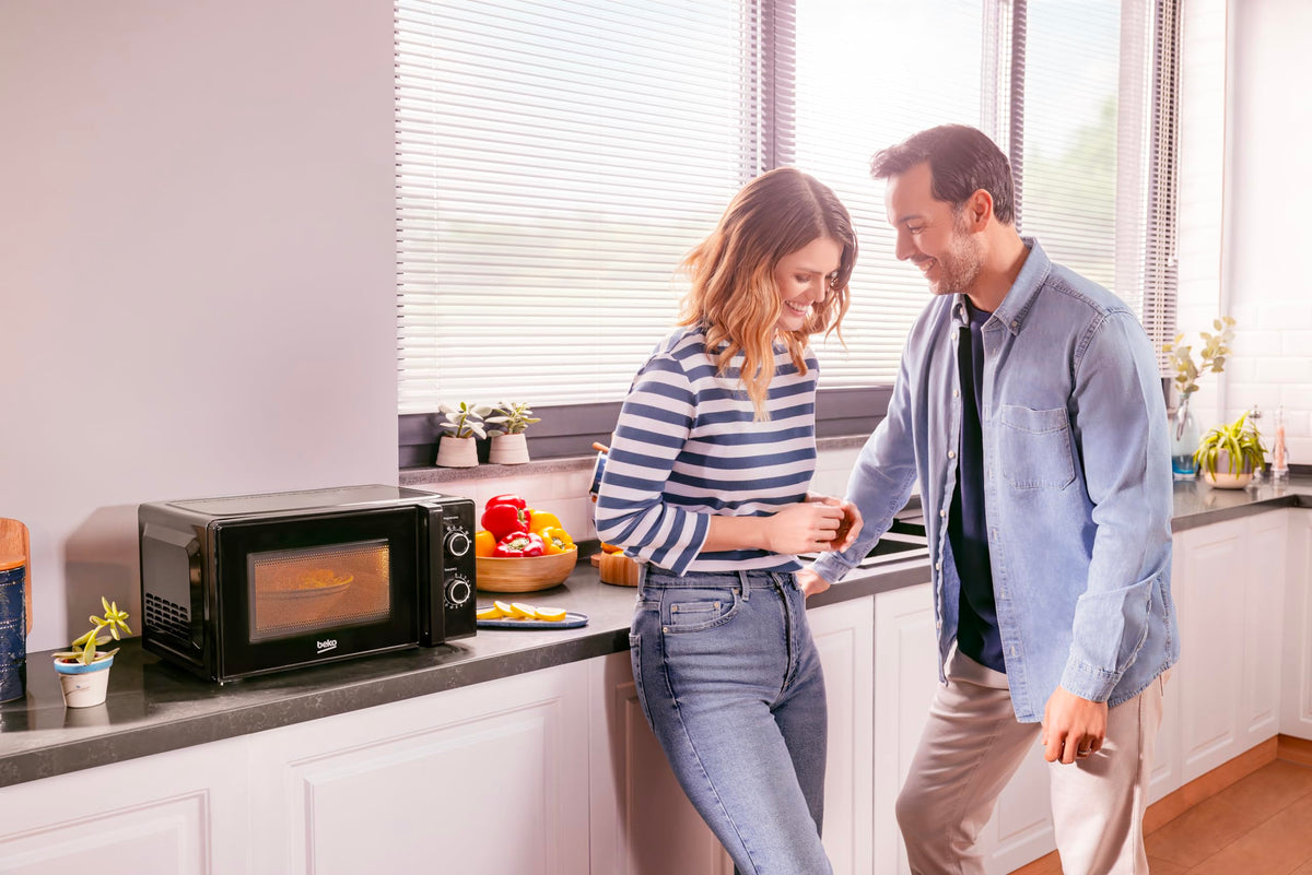 Beko Solo Microwave MOC20100BFB | Black Compact Design | 20L Capacity | 700W Power | Manual Controls | Includes Auto-Defrost & Easy To Use 30 Min