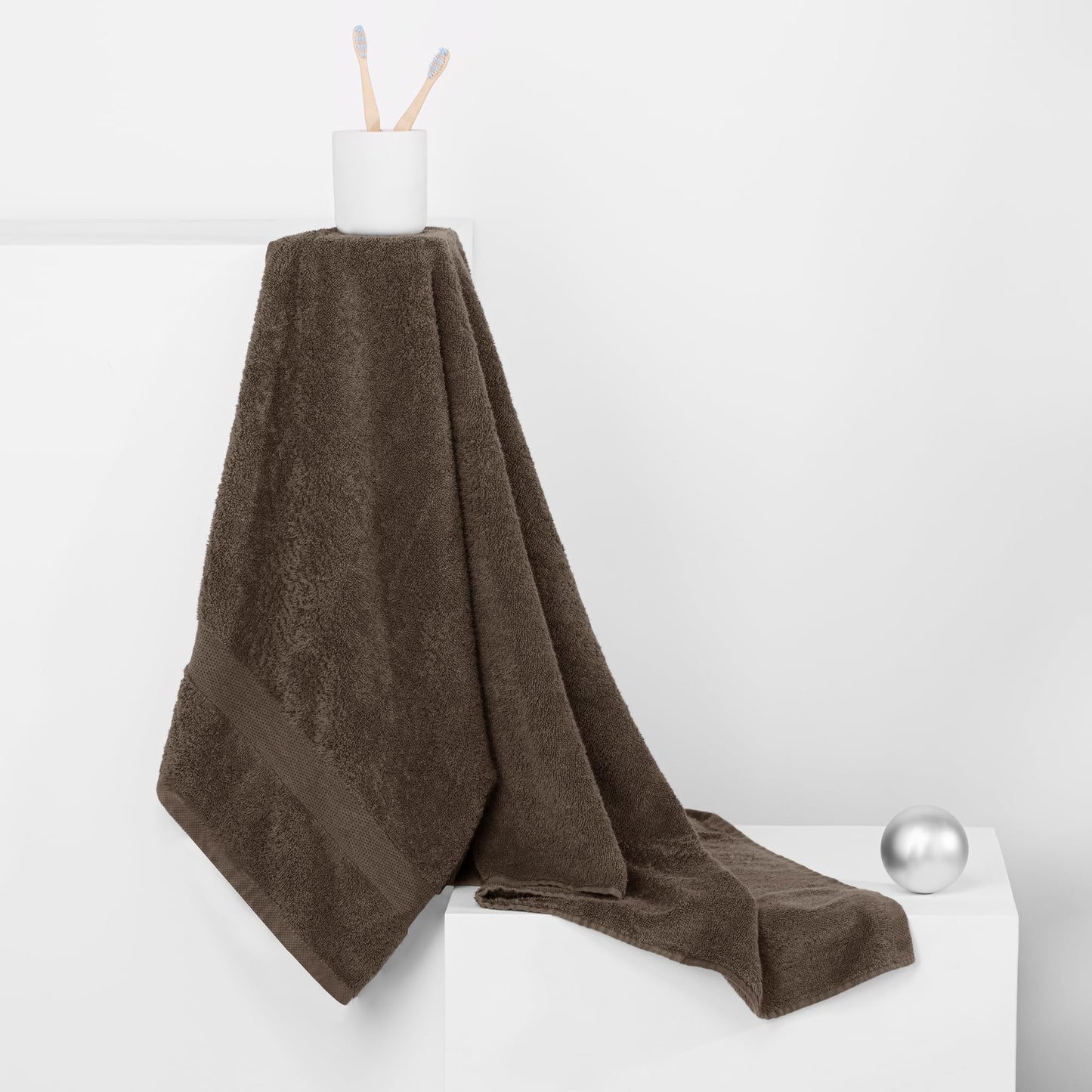 DecoKing Set of 4 Cotton Quality 525 g/m² 2 Hand Towels 50 x 100 cm and 2 Bath Towels 70 x 140 cm Brown Nut Brown Absorbent Marina
