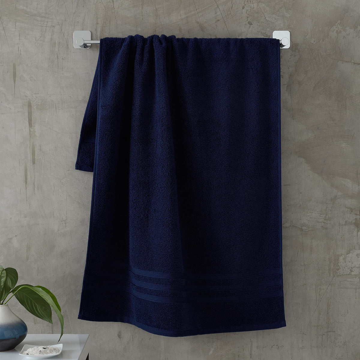 Catherine Lansfield Zero Twist Cotton 70x120cm Bath Towel Navy Blue