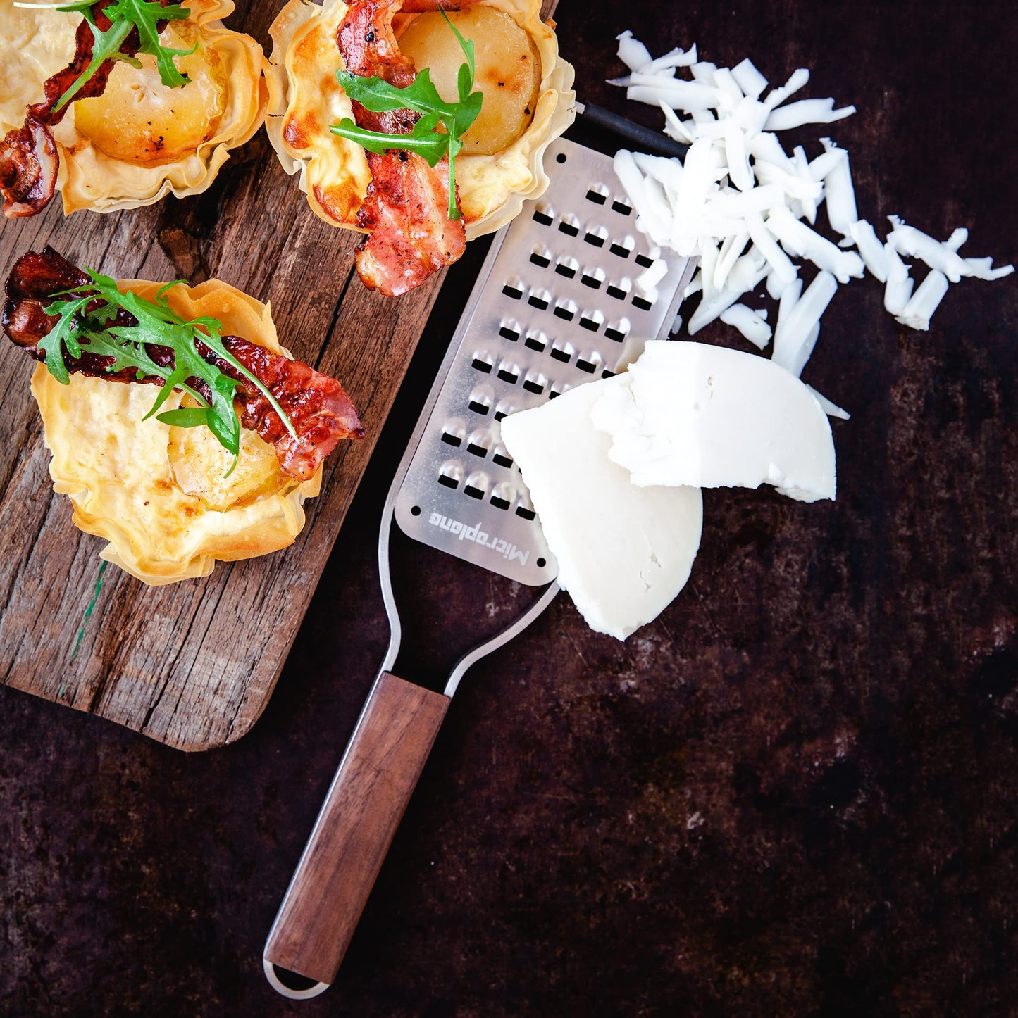 Microplane Kitchen grater Set (Zester & Extra coarse) for citrus fruits, hard cheese, nutmeg, potato, zucchini and carrot with stainless steel blades