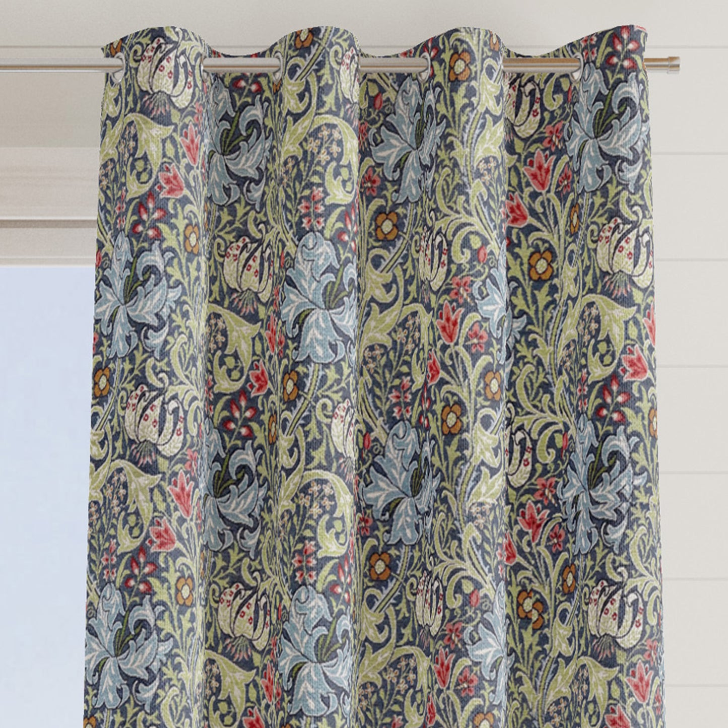 Golden Lily - Chenille