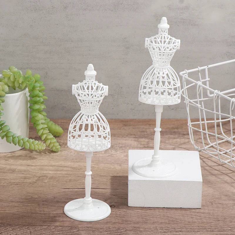 1/6 Doll Mannequin Coat Hanger Dollhouse Doll Skirt Support Wedding Mannequin Stand Humanoid Model Toy Doll Gown Display Form