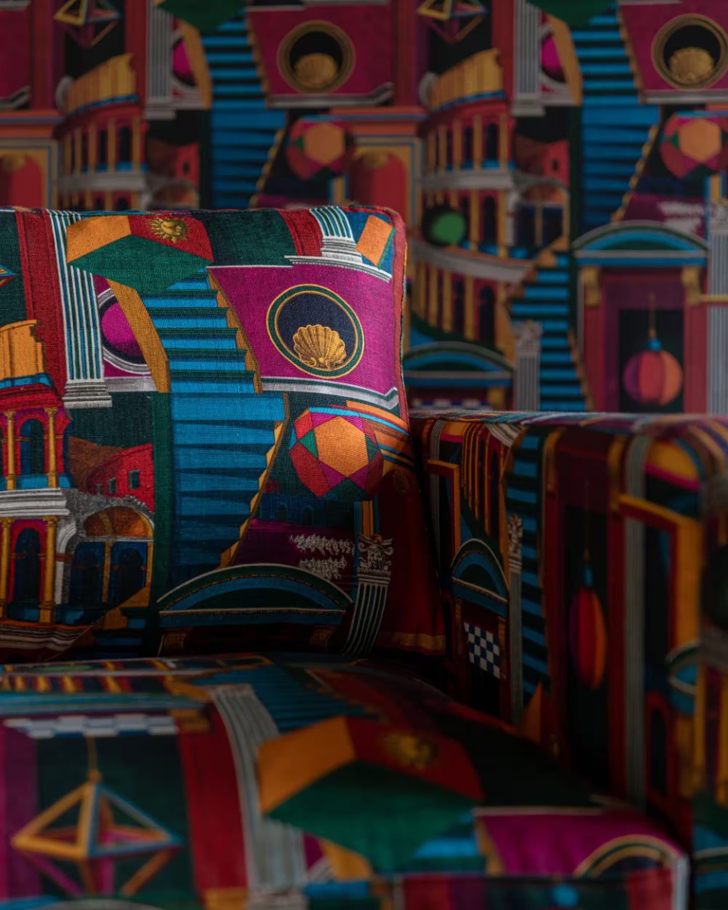 Piazza Degli Arleccheni Linen