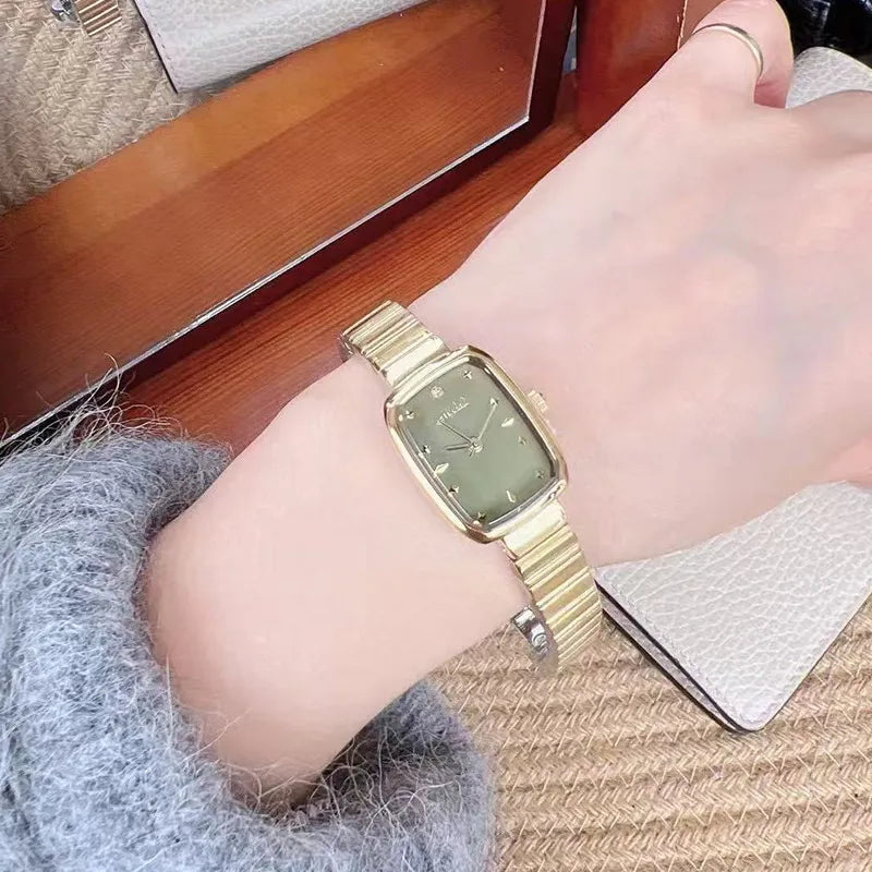 Minimalist Retro Roman Dial Quartz Steel Strap Watch Elegance Simplicity Fashionable Women's Square Face Mineral Glass Lens