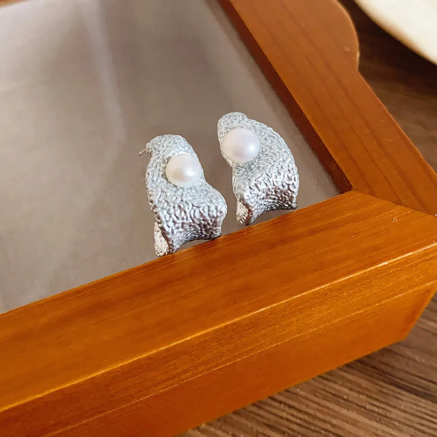 1 Pair Modern Style Geometric Plating Pleated Freshwater Pearl Copper Ear Studs