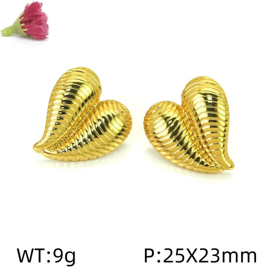 1 Pair Elegant Lady Vacation Heart Shape Solid Color Polishing Plating Three-dimensional 304 Stainless Steel 18K Gold Plated Backs Ear Studs