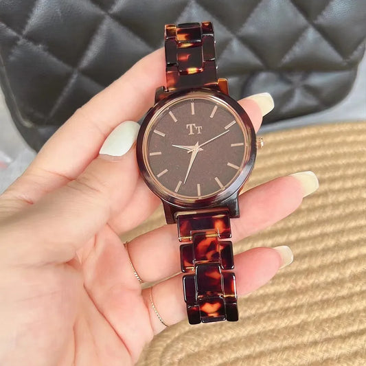 Retro Simple Style Solid Color Quartz Watch Women's Watches