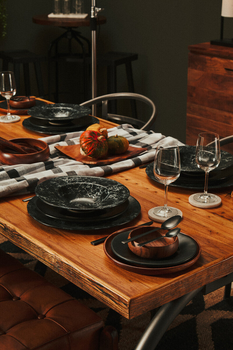 Hygge Black Stoneware Dinner Plate