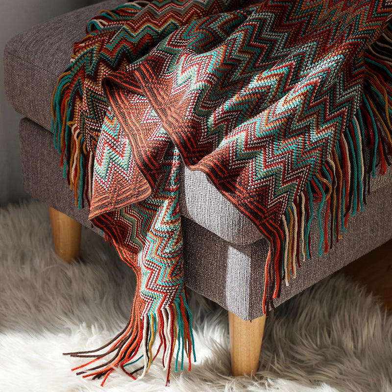 Aztec Boho Blanket  features an attractive chevron design
