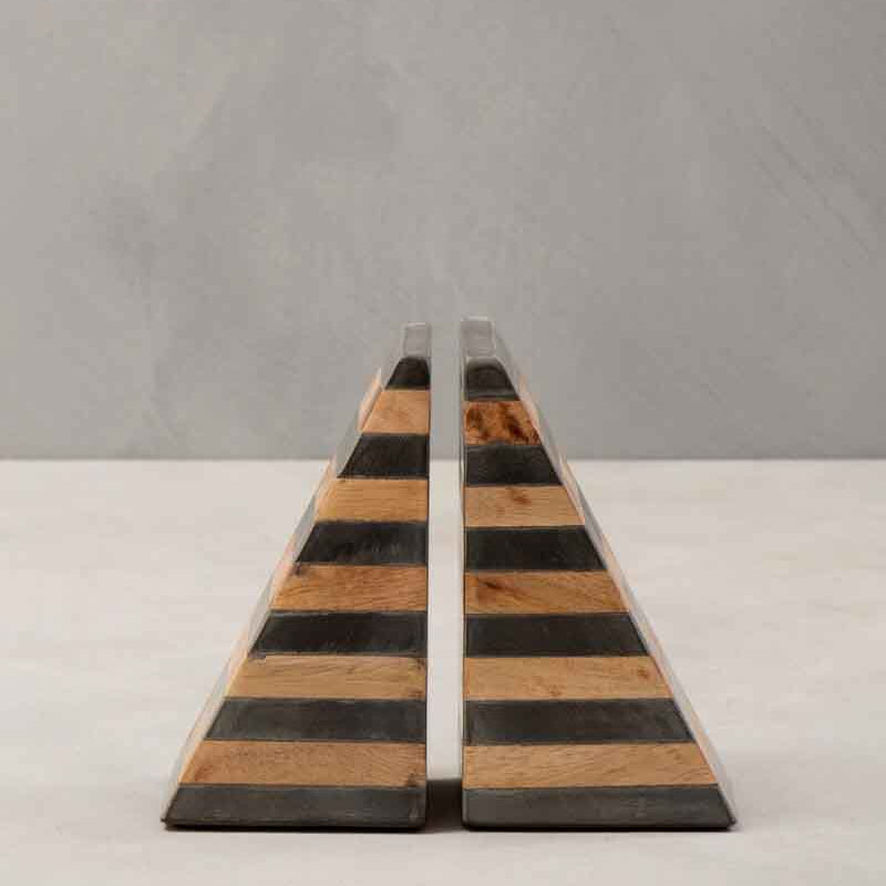 Kata Bookends