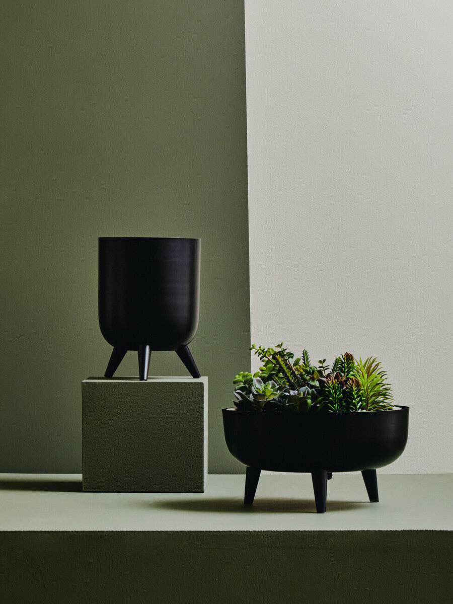 Alina Black Vase