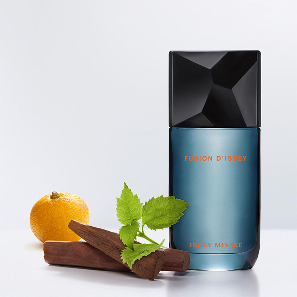 Issey Miyake Fusion D'issey Eau de Toilette Spray 100ml