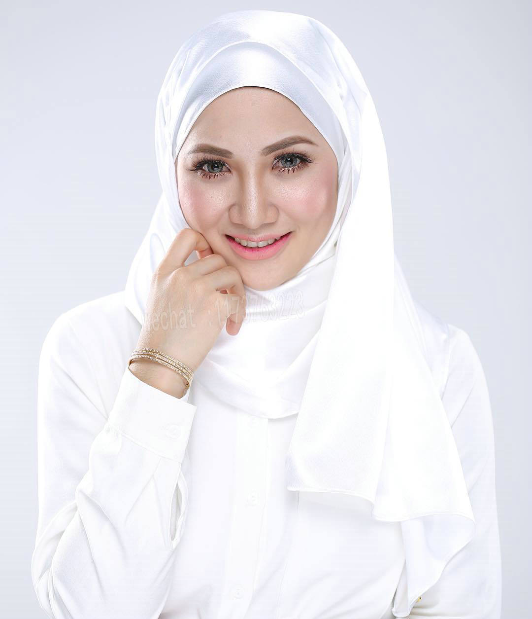 Satin Imitation Silk Scarf Shawl Ladies Headscarf