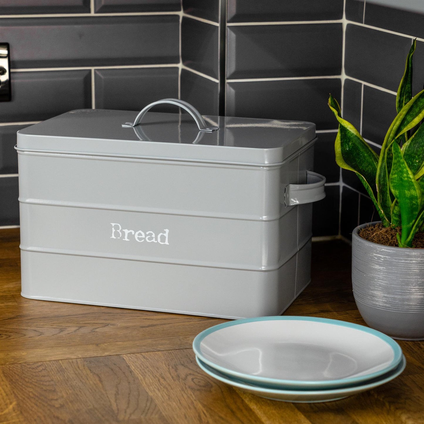 Vintage Metal Bread Bin