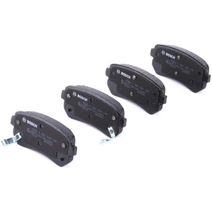Bosch BP1051 - Brake Pads Car Rear Axle - Bosch Quality - Reduced Noise and Dust - ECE-R90 Certified - Copper-Free - 1 Set of 4 Pads