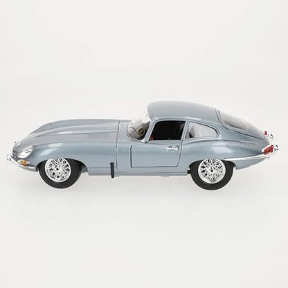 Bburago 1:18 Gold Jaguar "E" Coupe (1961)