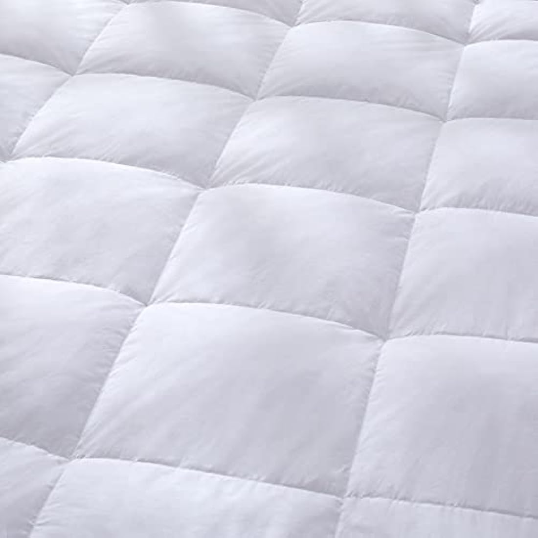 Threads For Bed 4.5 tog Down & Feather Duvet, Super King Duvet, Ideal Comfort For Spring & Summer Months, 100% Cotton Down Proof Fabric, Premium Box-Stitch Design, Breathable & Machine Washable