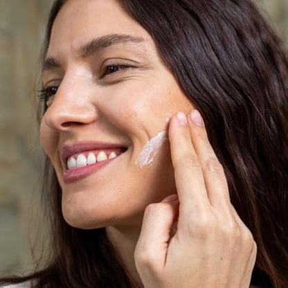 Day Cream Hyaluronic + Ectoin + Aloe | Anti-Ageing Cream Women Beauty Cream Moisturising Face Moisturising for Sensitive Skin | PERLENBUCHT