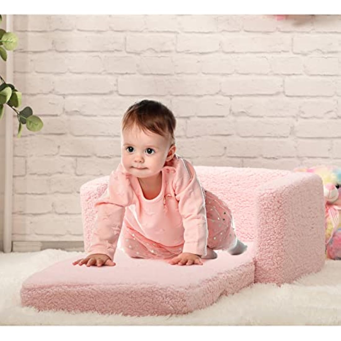 BEJOY Kids Sofa Bed 2-in-1 Flip Out Cuddly Sherpa Toddler Couch Convertible Sofa to Lounger Children Sofa Bed Children's Day and Birthday Gift for Girls Boys, Pink