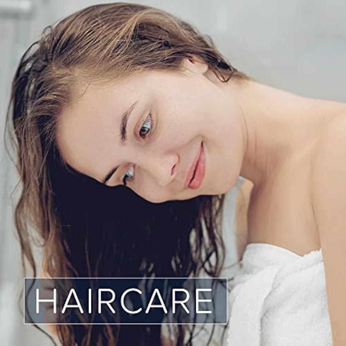 Naissance Sweet Almond Oil (no. 215) 1 Litre – for Skin, Hair, Massage, Nails, Cuticles, Ears, Face, Body, Stretch Marks - Natural Skin Care, Carrier Oil for Aromatherapy