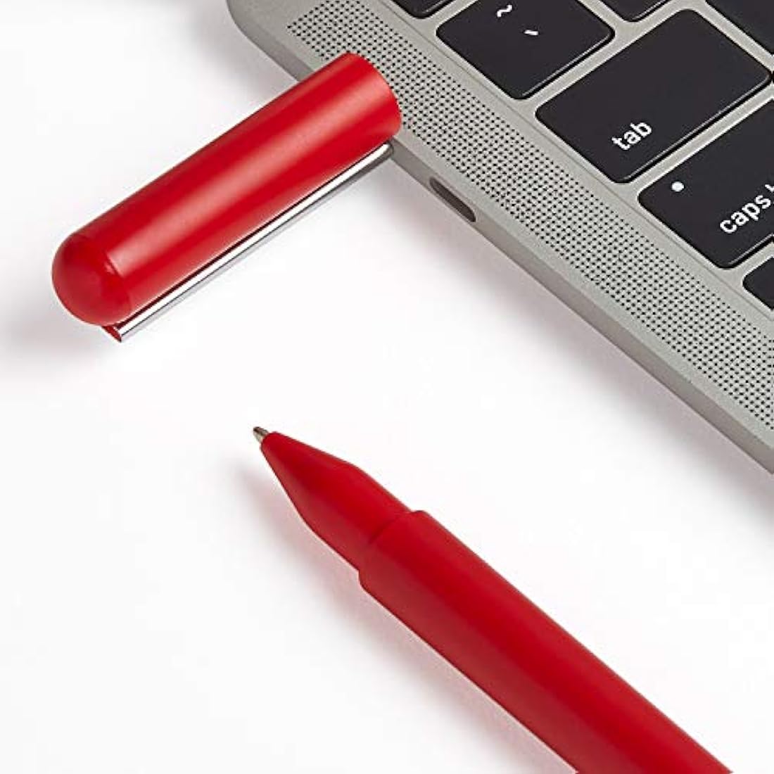 LEXON - C-Pen Black Ink Ballpoint Pen with 32 GB Flash Memory Integrated in the Cap - Red