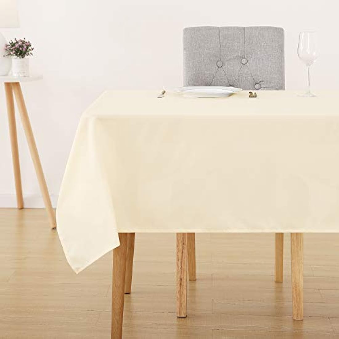 Deconovo Home Decorative Oxford Wipeable Tablecloth Rectangle Water Resistant Table Cloth for Dining Table 130x160cm(51x63in) Beige