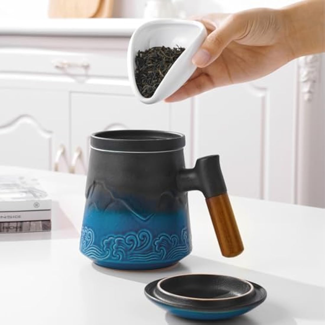 ZENS Tea Mug with Infuser and Lid, 450ML Embossed Ceramic Tea Cup with Strainers for Loose Leaf Tea Diffusers, Wood Handle Tea Infuer Mug for Brewing Tea Accessories for Women Tea Lovers Gifts