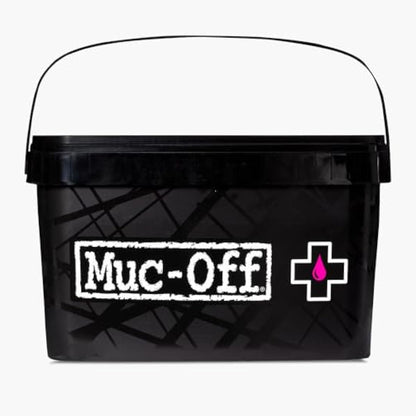 Muc-Off 8 in 1 Bicycle Cleaning Kit - Bike Cleaning Kit, Cleaning Bundle for MTB/Road/Gravel Bikes - Set Includes Bike Cleaner and Bike Protect, Black