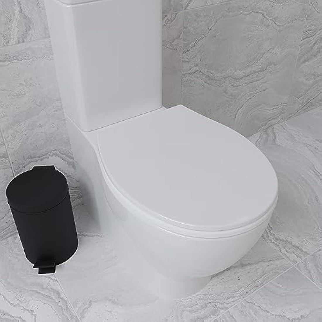 Croydex Capri Oval Toilet Seat Soft Close and Quick Release Button - with Adjustable Hinges to Fit All Standard Toilets, Heavy Duty White Polypropylene, Bottom Fixing