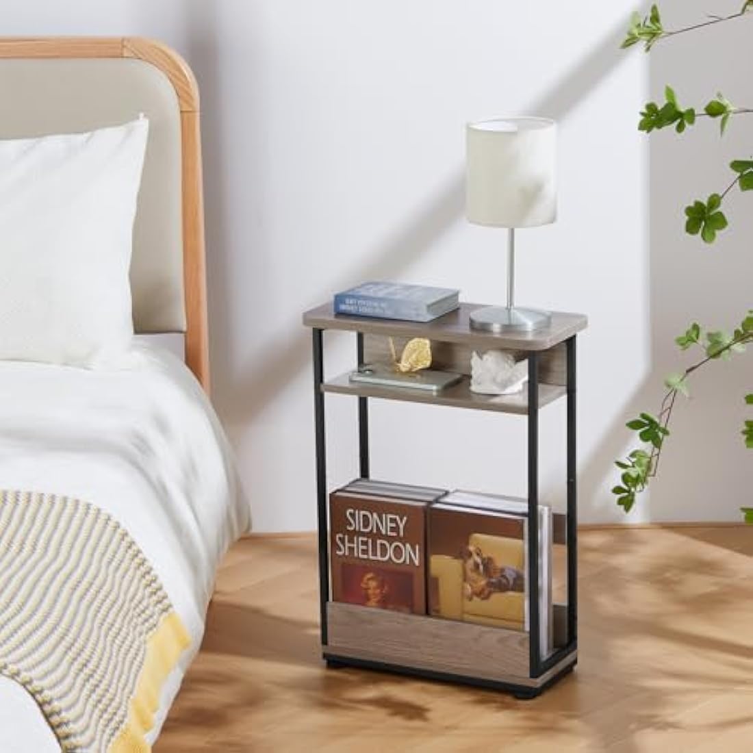 YEAKOO Narrow Side Table for Narrow and Small Spaces, Skinny Bedside Table Small Nightstand with Magazine Rack Space Saving (Oak, M)