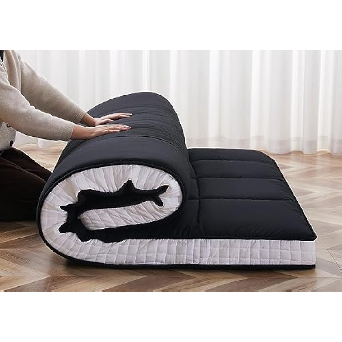 ZIKEBTUY Floor Mattress Japanese Futon Double Mattress Topper - 10cm Thick Foldable Tatami Mat Sleeping Bed Pad for Guests, Dormitories, Camping, Sofas & Loungers - Black, 203 * 137 * 10CM