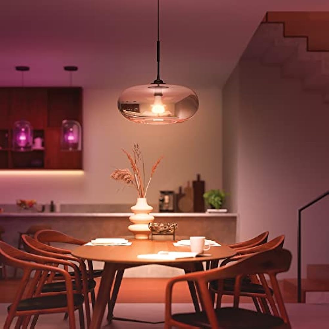 Philips Hue White and Colour Ambiance Smart Light Bulb 100W - 1600 Lumen [E27 Edison Screw] with Bluetooth. for Indoor Home Lighting, Livingroom, Bedroom. Works with Voice Control, Alexa.